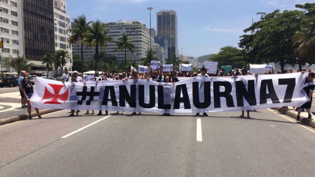 Protesto elei&ccedil;&atilde;o do Vasco