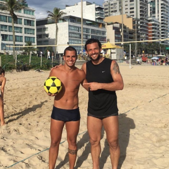 J&aacute; Fred, que est&aacute; de volta ao Cruzeiro, matou as saudades do Rio de Janeiro