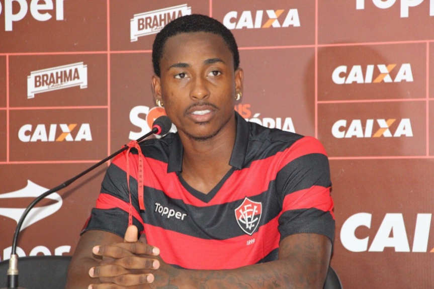 Denilson - Apresenta&ccedil;&atilde;o Vit&oacute;ria