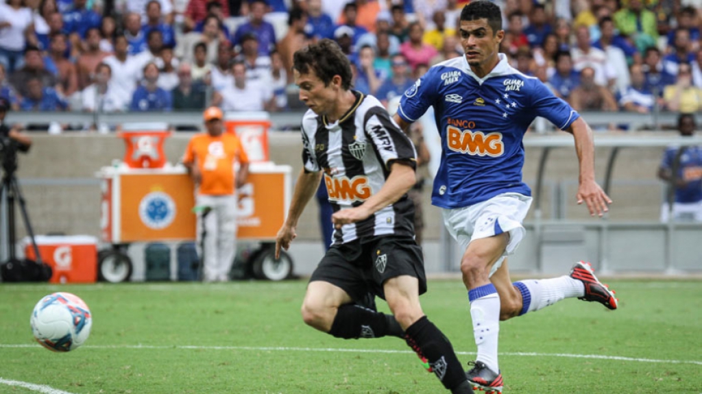 Atl&eacute;tico-MG - Cruzeiro 2 x 1 Atl&eacute;tico-MG, no Mineir&atilde;o - Mineiro 2013