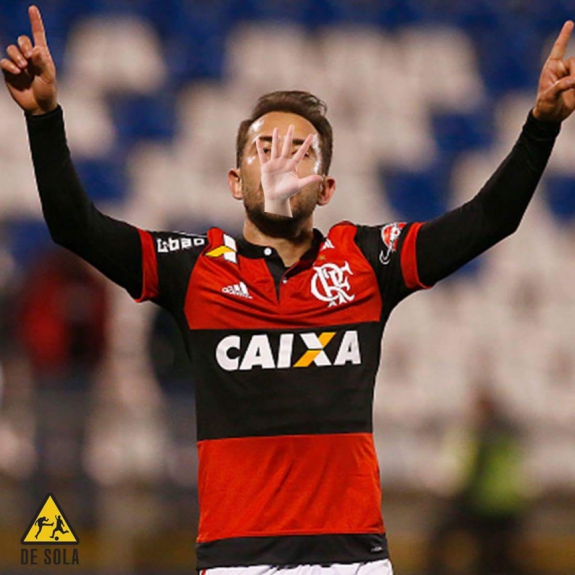 Internautas ironizam p&ecirc;nalti contra o Flamengo em partida contra o Vit&oacute;ria