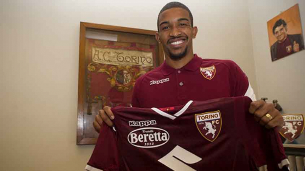 Bremer, zagueiro, 21 anos, do Atl&eacute;tico Mineiro para o Torino (ITA)