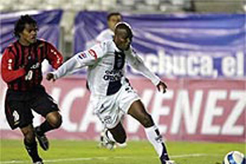 Atl&eacute;tico Paranaense x Pachuca - semifinal Copa Sul-Americana 2006