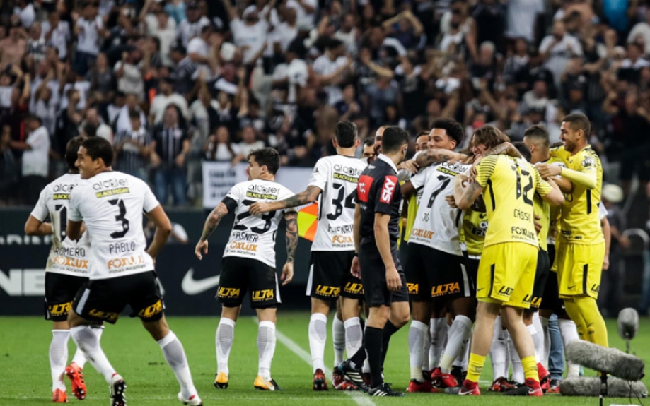 Corinthians 3 x 1 Fluminense - Campeonato Brasileiro de 2017: 45.775 pagantes.