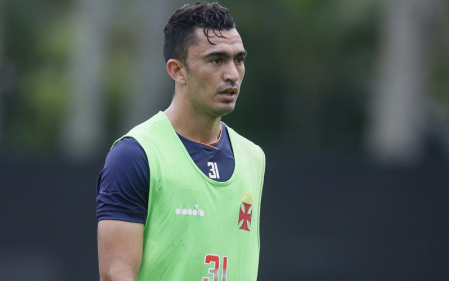 Novamente &agrave; disposi&ccedil;&atilde;o, Raul projeta partida contra o Cruzeiro