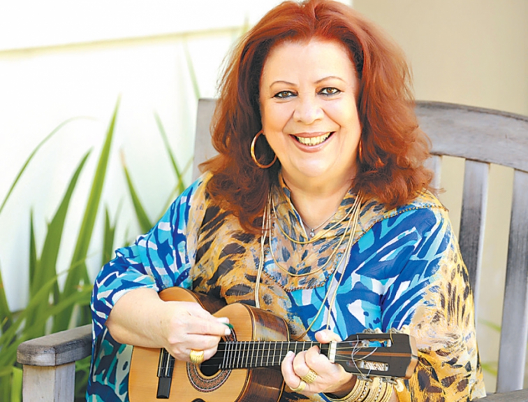 Beth Carvalho (Divulga&ccedil;&atilde;o)