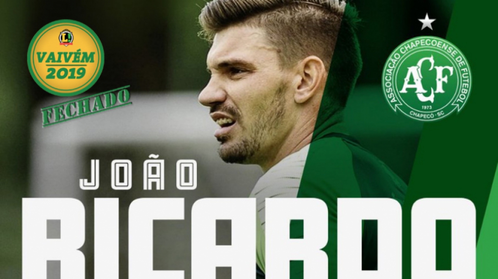 Jo&atilde;o Ricardo VAIV&Eacute;M fechado