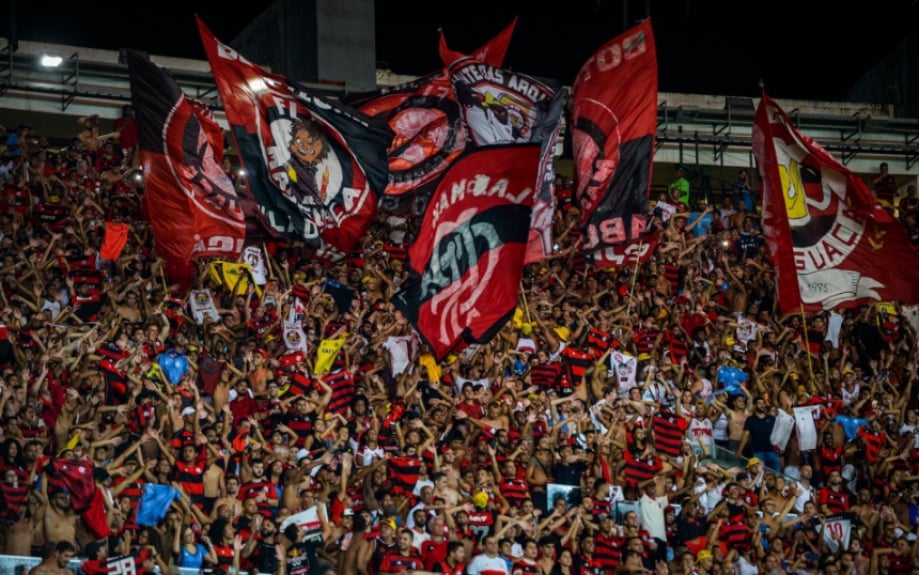 Torcida do Flamengo no Maracan&atilde;, contra o Bangu