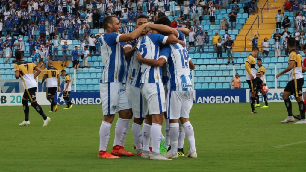 Ava&iacute; x Crici&uacute;ma