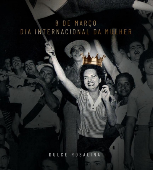 O Vasco homenageou Dulce Rosalina, torcedora s&iacute;mbolo do clube, que foi a primeira mulher a ser presidente de uma torcida organizada