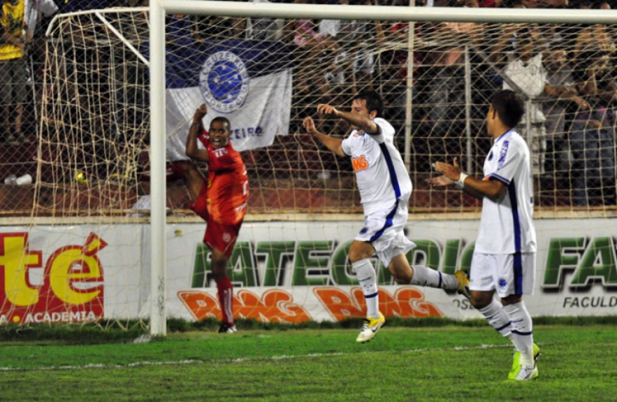 Am&eacute;rica-TO 1 x 8 Cruzeiro