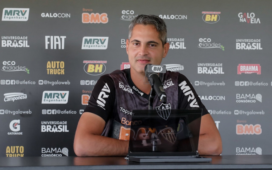 Rodrigo Santana estará no banco de reservas no duelo com o Nacional-URU, pela Libertadores, na terça-feira, dia 23 de abril, às 21h30