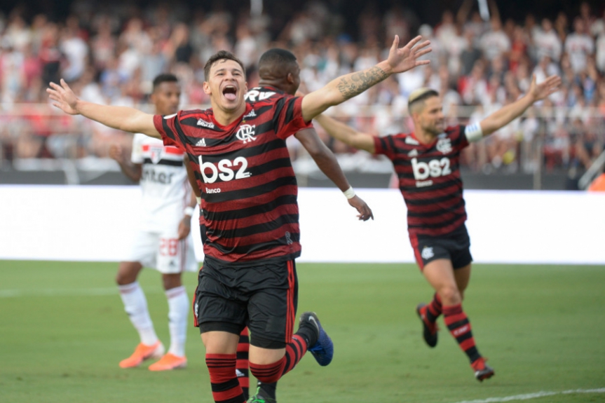 ATUAÇÕES: dupla se destaca no Fla em empate com o São ...
