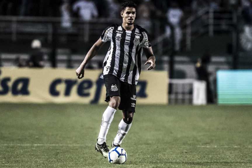 Lucas Veríssimo - Santos