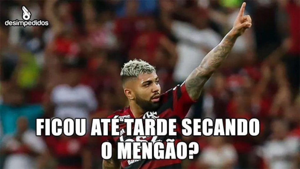 Euforia rubro-negra: os memes da classificação sobre o Emelec