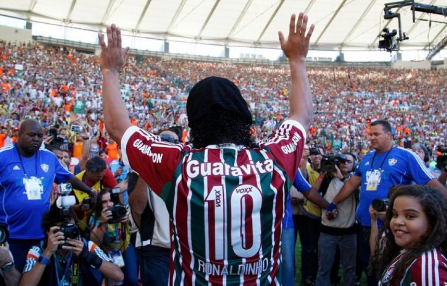 Ronaldinho apresenta&ccedil;&atilde;o