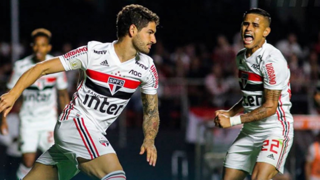 São Paulo x Santos - Alexandre Pato e Everton