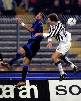 Em 2004, após empréstimos para Fiorentina e Parma, Adriano voltou para a Inter de Milão