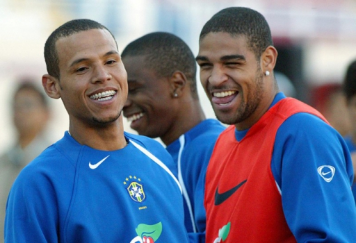 Luis Fabiano e Adriano formaram o ataque da Seleção Brasileira na Copa América de 2004