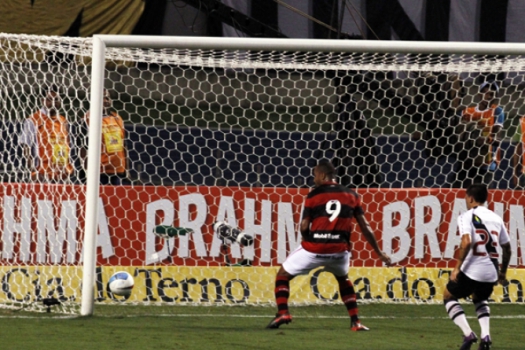 Vasco x Flamengo - Campeonato Carioca - Deivid (Foto: Gilvan de Souza)