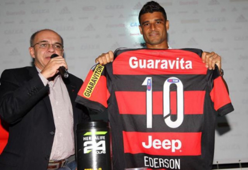 Ederson é o atual camisa 10 do Flamengo