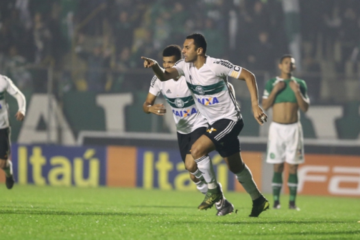 Campeonato Brasileiro - Chapecoense x Coritiba (foto:Geraldo Bubniak /AGB)