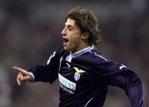 Crespo foi comprado pela Lazio em 2000 por 56,5 milhões de euros