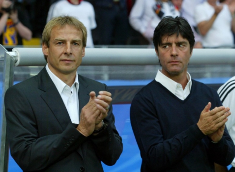 Joachim Löw era auxiliar de Klinsmann na Alemanha, e assumiu após a saída do ex-craque, em 2006. Ganhou a Copa do Mundo em 2014