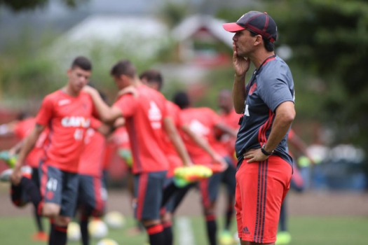 Zé Ricardo em treino do Flamengo (Gilvan de Souza / Flamengo)