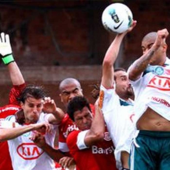 Internacional 1x2 Palmeiras - GOL DE MÃO DE BARCOS - 27/10/2012