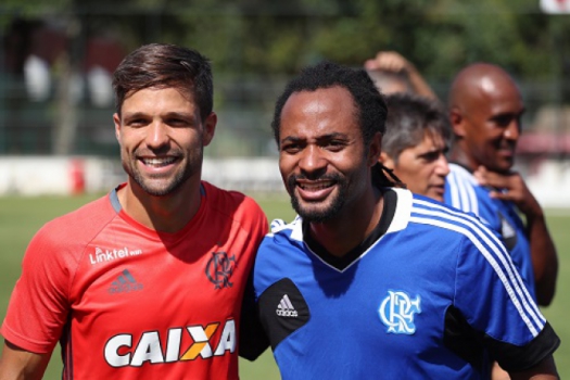 Diego em ação com crianças na Gávea