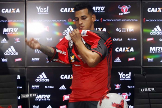 Flamengo - Apresentação Miguel Trauco