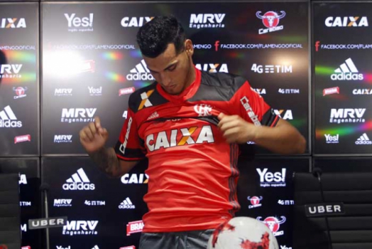 Flamengo - Apresentação Miguel Trauco