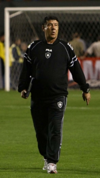Joel Santana como técnico do Botafogo