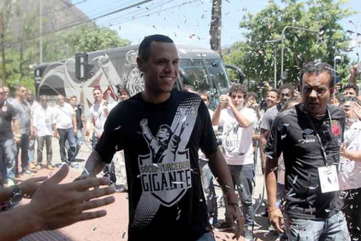 Apresentação - Luis Fabiano