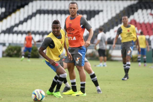 Luis Fabiano e Kelvin - Treino do Vasco