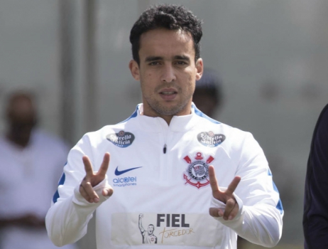 Jadson estava com dores