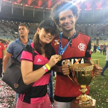 Amanda Arão, mulher de Willian Arão