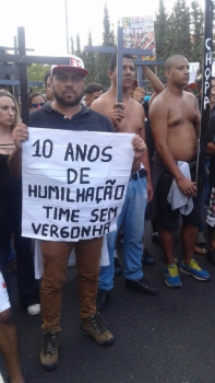 Protesto da torcida do São Paulo - Morumbi