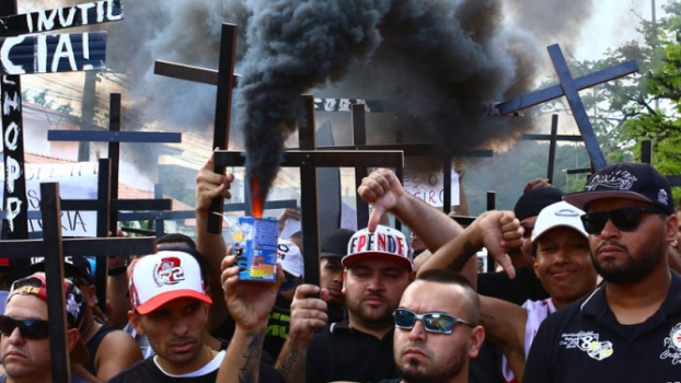 São Paulo x Redbull - Protesto