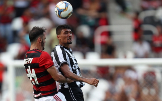 Botafogo x Flamengo - Kieza