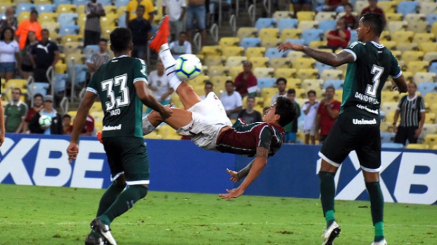 Flu Perde P Nalti Sofre Gol Do Goi S Aos E Inicia Brasileiro