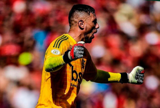 Diego Alves - Comemorando
