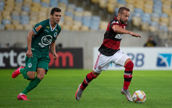 Everton Ribeiro - Flamengo x Boa Vista