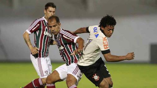 TIM 4G Felipe Craque Como Lateral Esquerdo E Apoiador LANCE