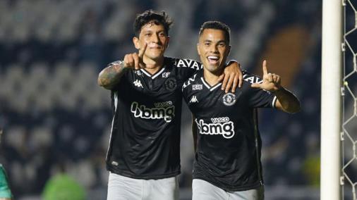 Towards the G4: pushed by the fans, Vasco beats Goiás and hits the second straight win in Serie B