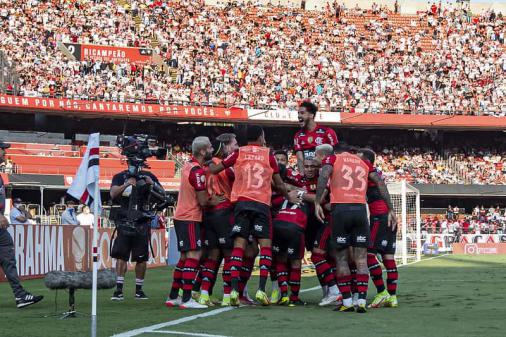 Flamengo apresenta o que tem de melhor em goleada sobre o São Paulo