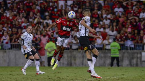 VÍDEO: veja os melhores momentos da vitória do Flamengo contra o Corinthians pelo Brasileirão