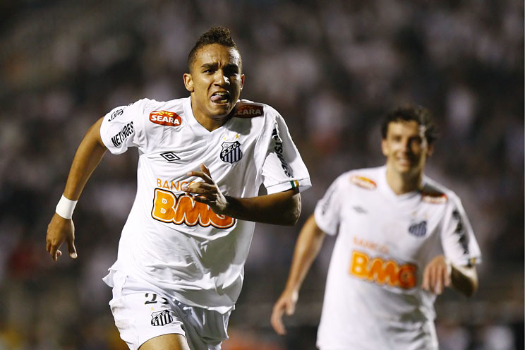Com seis taças, Marcelo se torna jogador com mais Champions e Libertadores  somadas - TV Pampa