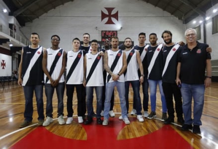 Sesi Franca Basquete não sustenta ritmo e série semifinal do NBB